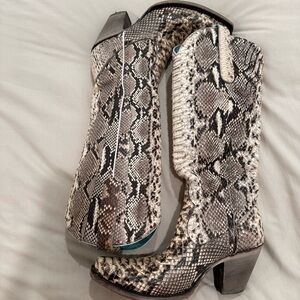 THE MOST BEAUTIFUL PYTHON BOOTS